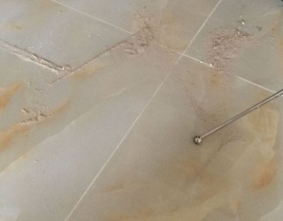 朝阳瓷砖空鼓维修公司分享粘合剂选择不当在瓷砖铺贴过程中可能导致以下问题